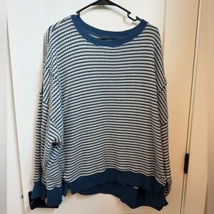 American Eagle Outfitters Blue and White Striped Sweatshirt